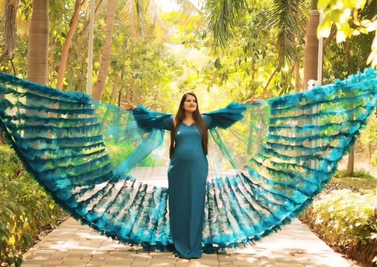 Top Outfit Ideas for a Dreamy Maternity Photoshoot