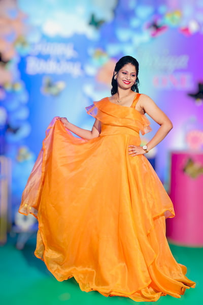 party-gown-slide-img-02