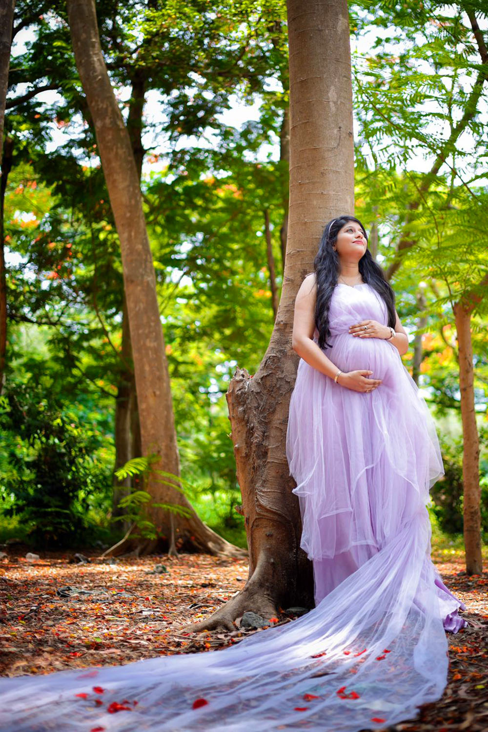 Lavender Net Layered Trail Gown With Detachable Sleeves