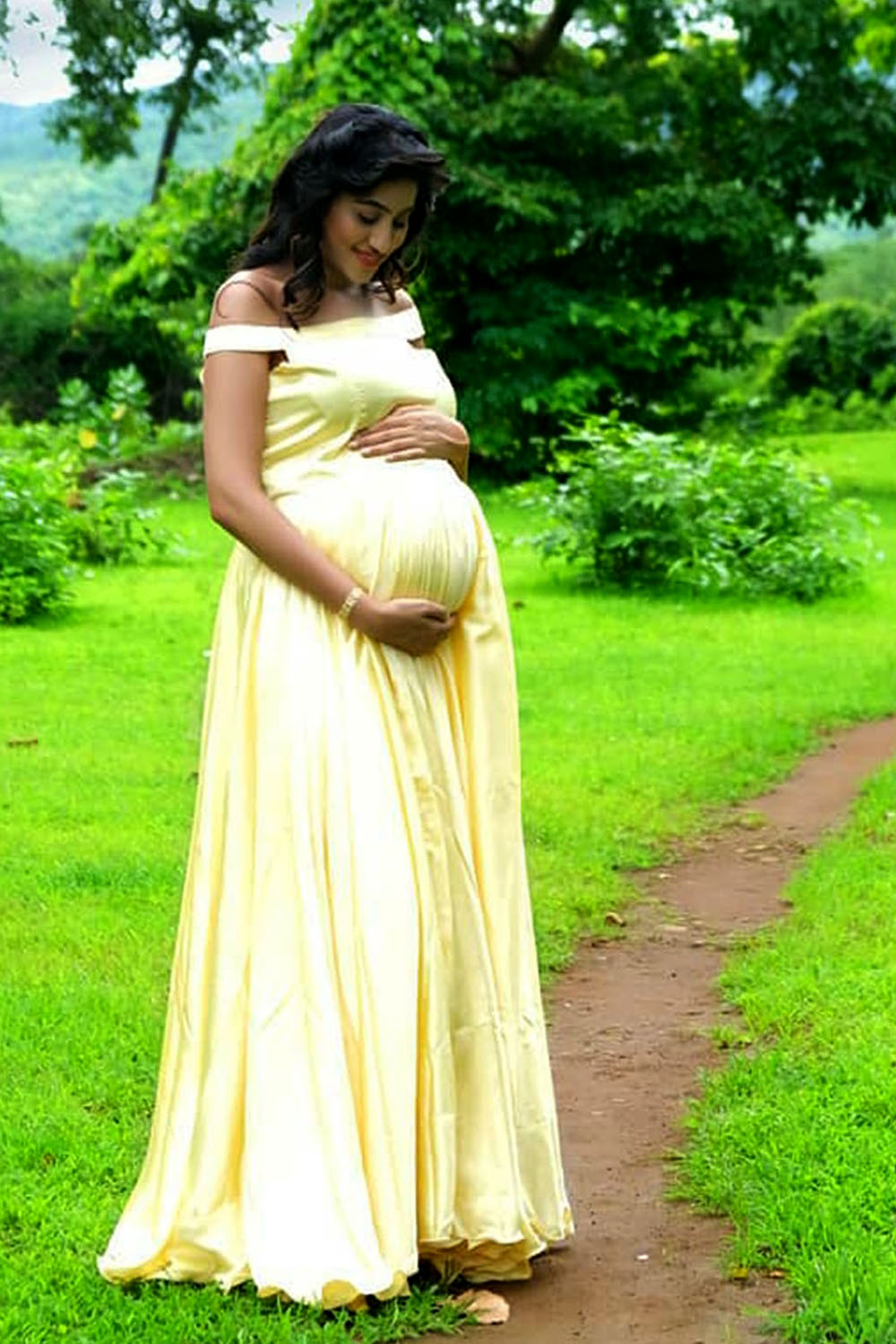 Yellow Satin Detachable Trail Gown