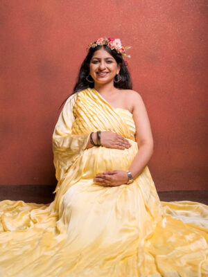 Yellow Satin One-shoulder Detachable Trail Gown